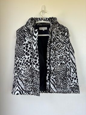 Jones New York Black & White Animal-Print Vest
